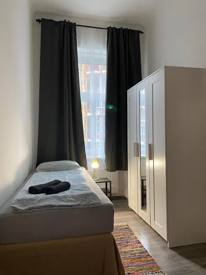 Nice Apartment Between Schoenbrunn And Karlsplatz Viena